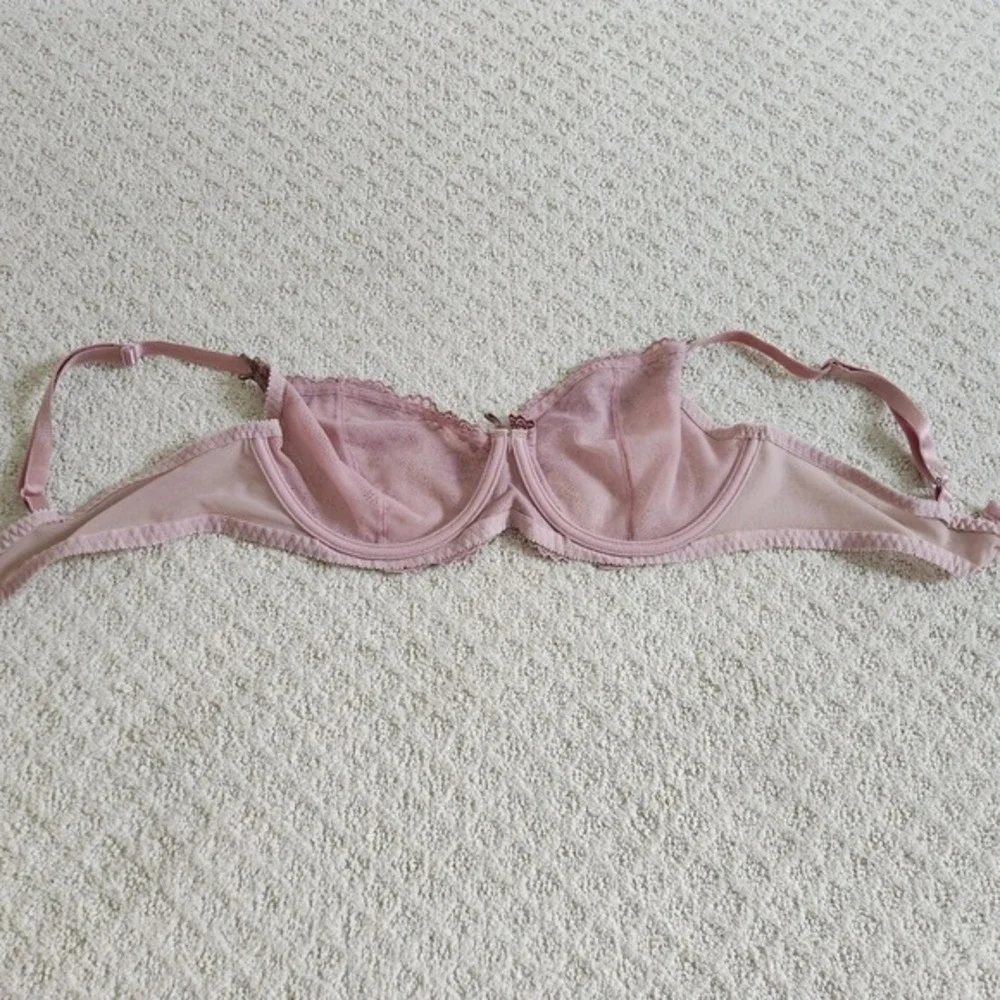 Pink Lace Trim Unlined‎ Underwire Bra Size 42D